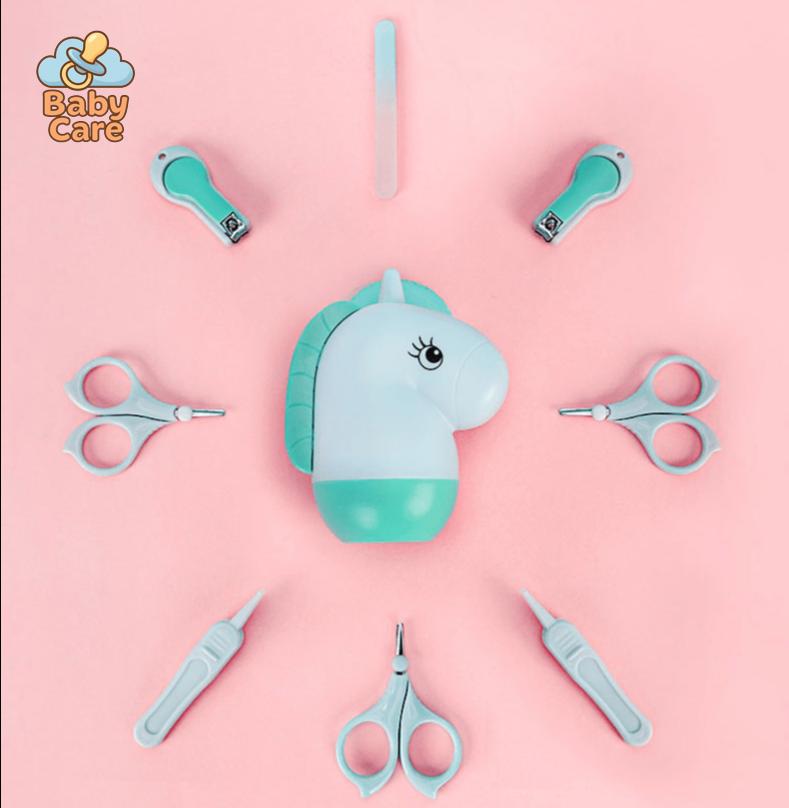 Trousse de soin bébé boite licorne - utilisation en situation