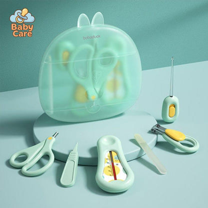 Trousse de soin bébé hygiène et toilette - vue de profil