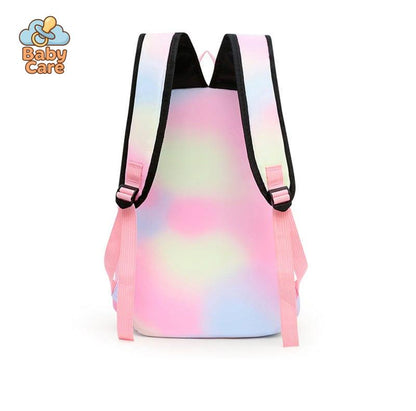 Cartable Stitch Coloré avec Boite à Lunch et Trousse - photo lifestyle