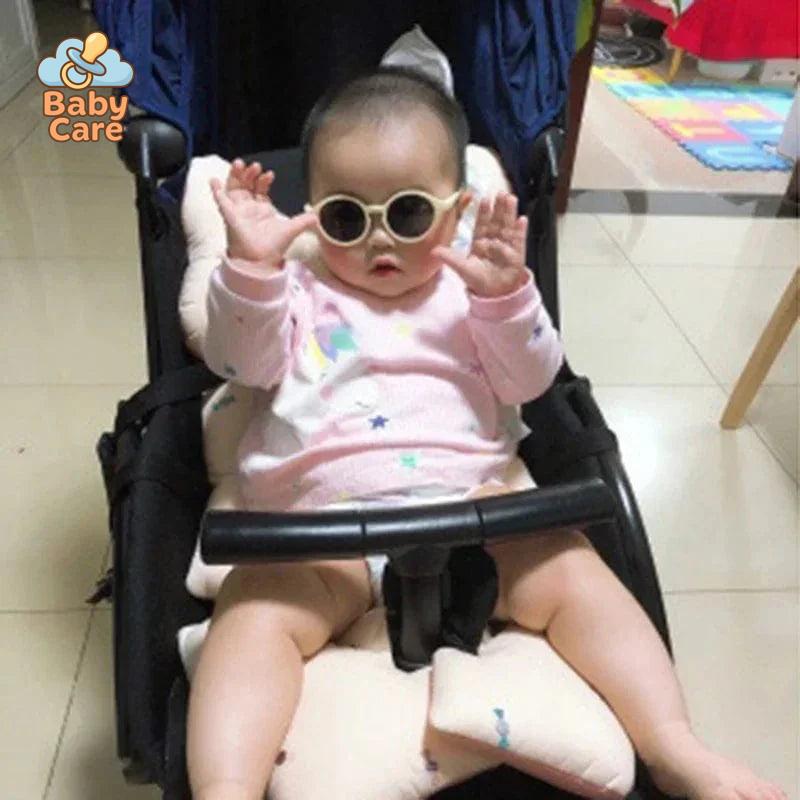 Lunettes de soleil bébé flexibles avec sangle UV400 - zoom sur la matière