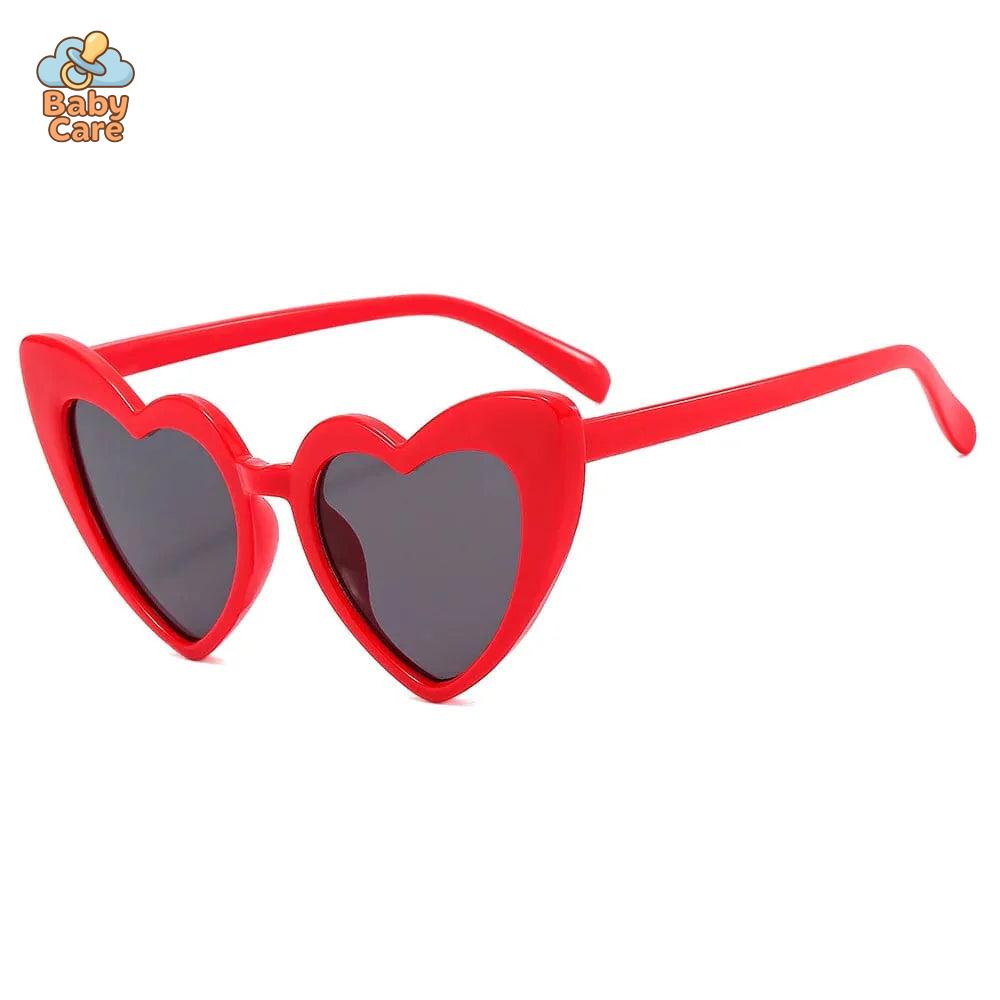 Lunettes de soleil bébé vintage en forme de cœur - utilisation en situation