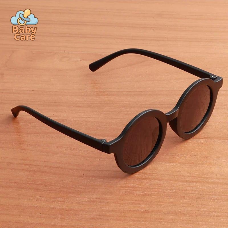 Lunettes de soleil bébé Color UV400 0-1 an - utilisation en situation