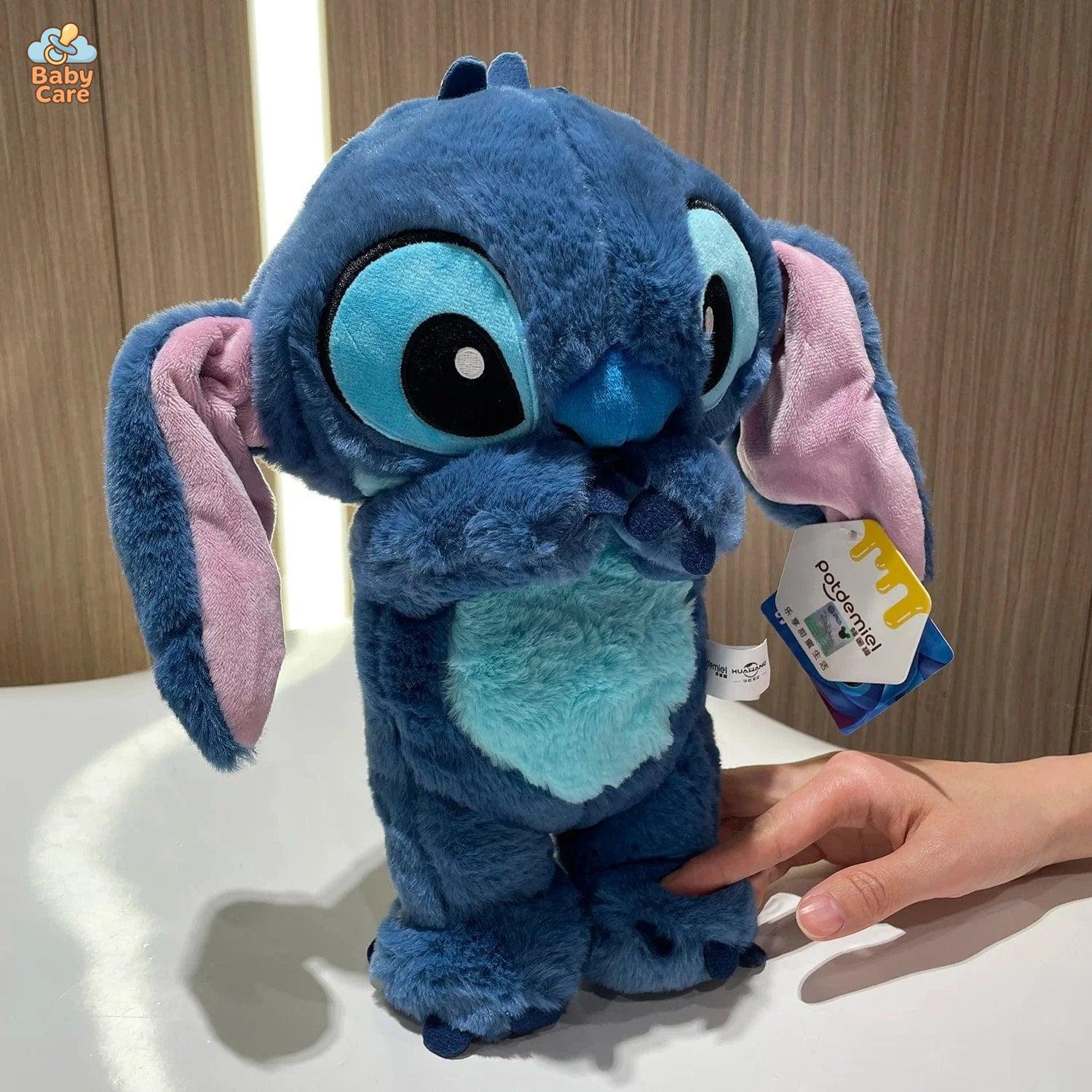 Peluche Stitch Oreilles Qui Bougent - zoom sur la matière