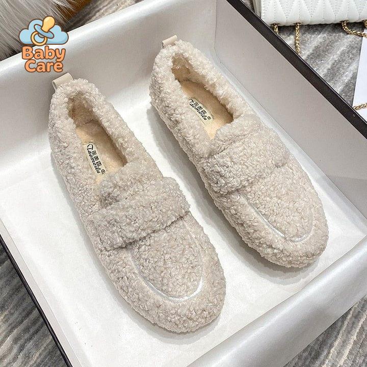 Chaussons en Peluche : Confort Luxe et Douceur - détail du produit