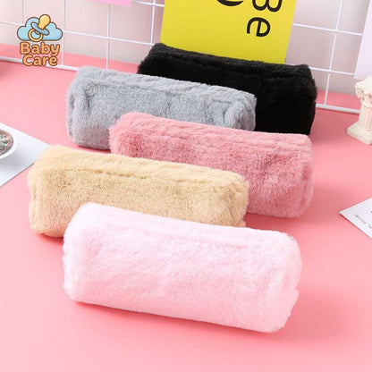 Trousse kawaii colorée en peluche - détail du produit