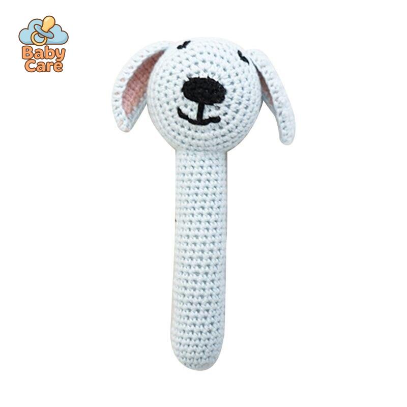 Hochet Chien en Coton Tricoté - photo lifestyle